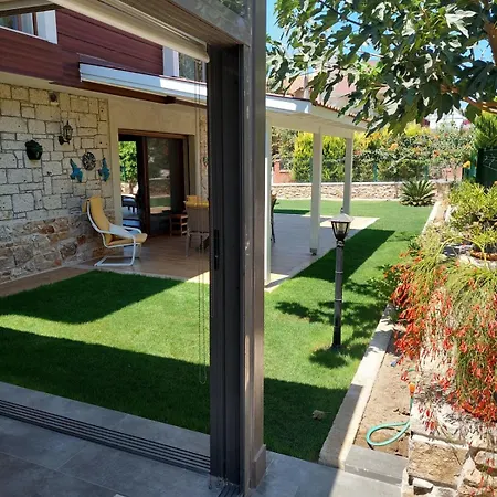 Detached In Dalyan, Cesme